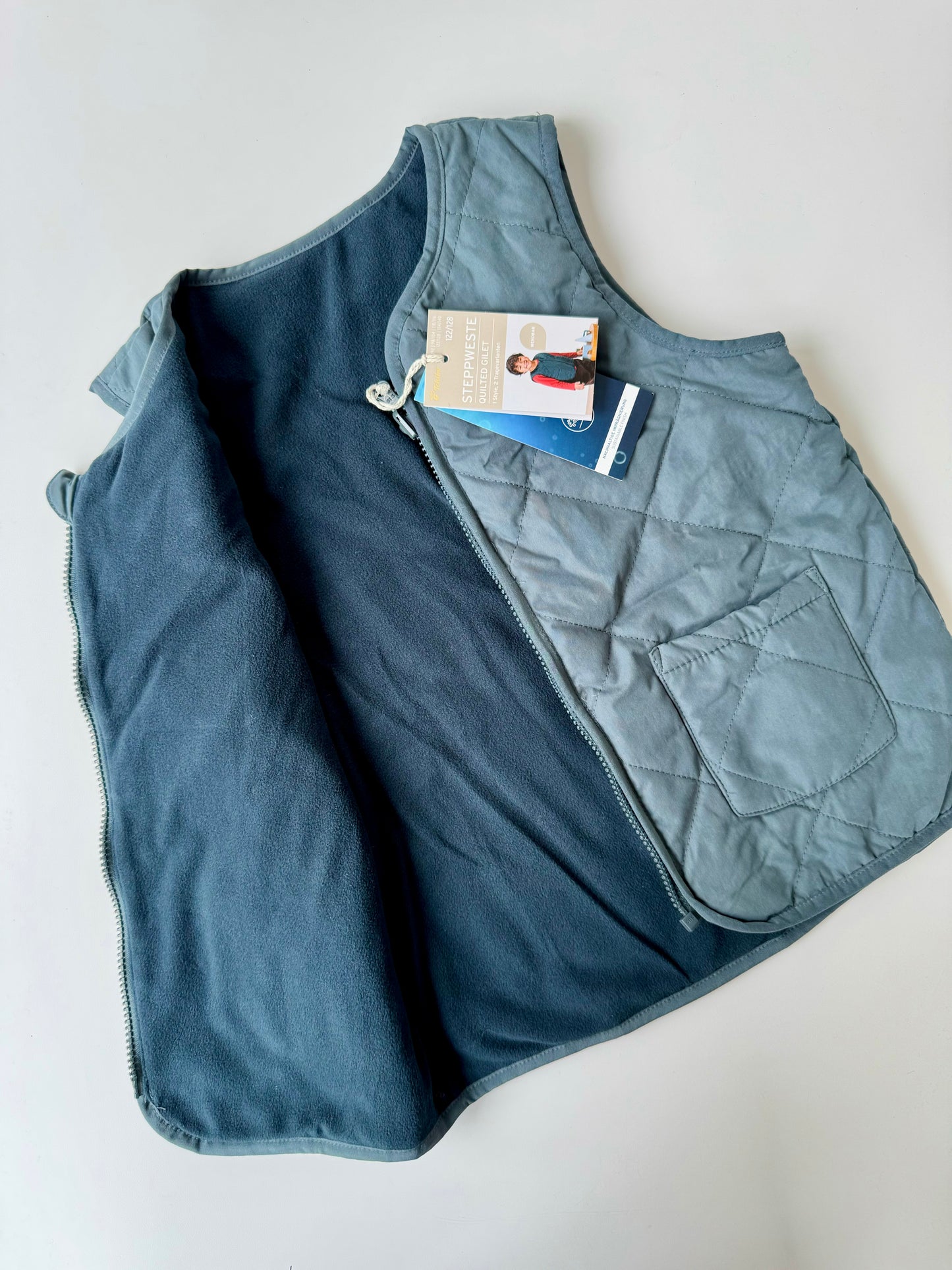 New Tchibo Fleece Quilted Reversibel Vest