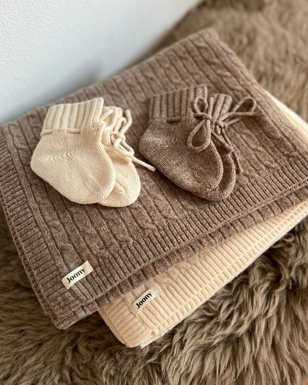 Merino Wool Newborn Set (Blanket & Booties)